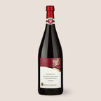 Flasche Aus’m Ländle Trollinger Rotwein der WZG mit rotem Flaschenverschluss und hellem Etikett.