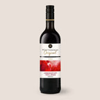 Flasche Lemberger mit Trollinger Rotwein der WZG aus Württemberg vor hellem Hintergrund.