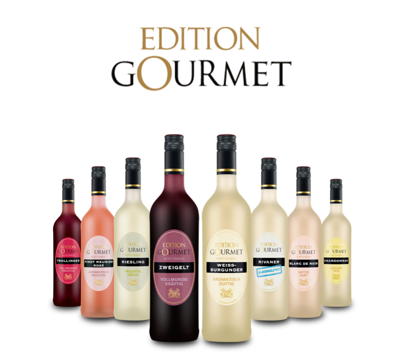 WZG Edition Gourmet Serie alle Sorten mit Logo Acht Weinflaschen verschiedener Sorten der Serie Edition Gourmet
